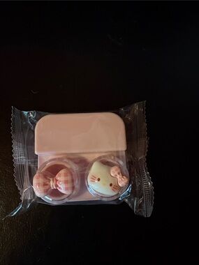 Hello Kitty style Pink Contact Lens Case with Bow Caps